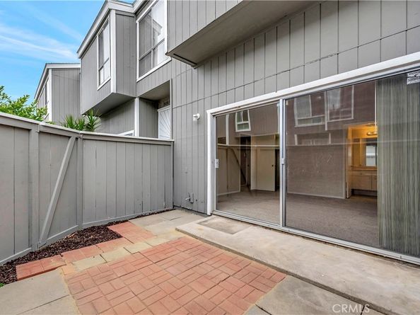 2670 W Segerstrom f, Santa Ana CA 92704