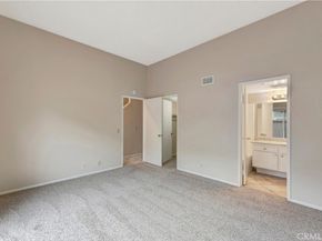 2670 W Segerstrom f, Santa Ana CA 92704