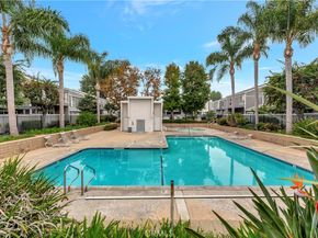 2670 W Segerstrom f, Santa Ana CA 92704