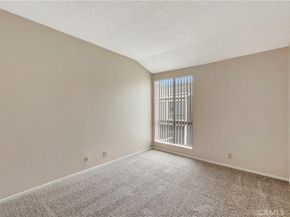 2670 W Segerstrom f, Santa Ana CA 92704