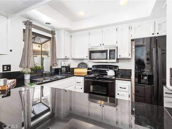 924 Hyde Court, Costa Mesa CA 92626