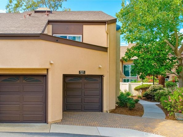 924 Hyde Court, Costa Mesa CA 92626