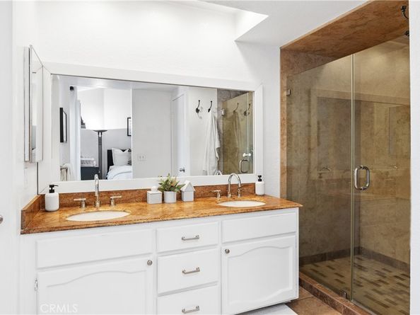 924 Hyde Court, Costa Mesa CA 92626