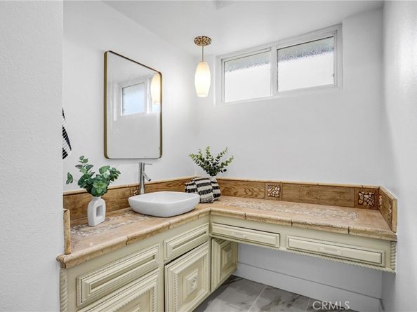 872 Huron, Claremont CA 91711