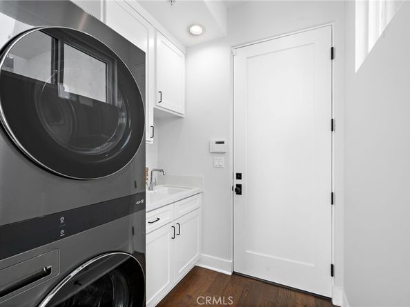 520 13th, Huntington Beach CA 92648