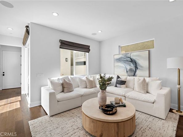 520 13th, Huntington Beach CA 92648