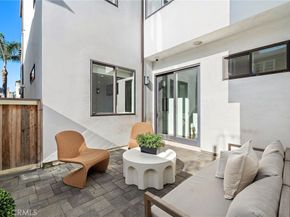 520 13th, Huntington Beach CA 92648