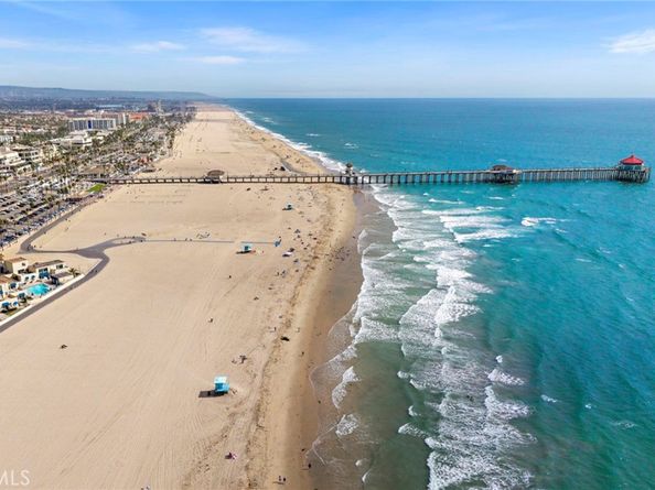 520 13th, Huntington Beach CA 92648