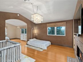 4630 Esparto Road N, Woodland Hills CA 91364