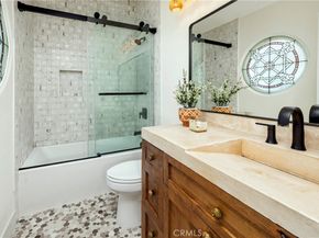 7401 Seabluff 102, Huntington Beach CA 92648