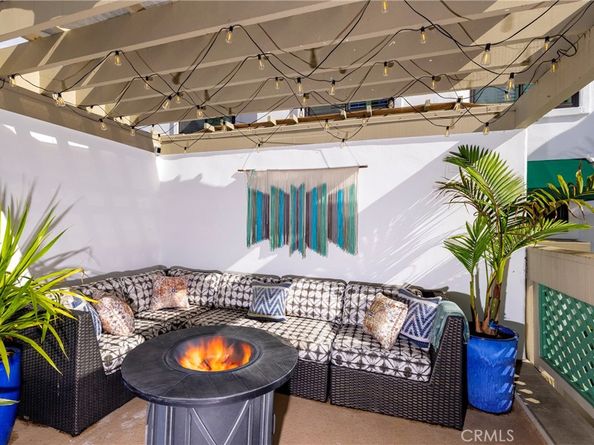 7401 Seabluff 102, Huntington Beach CA 92648