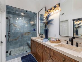 7401 Seabluff 102, Huntington Beach CA 92648