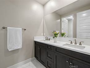 163 Crossover, Irvine CA 92618