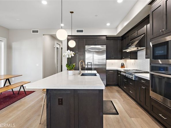 163 Crossover, Irvine CA 92618