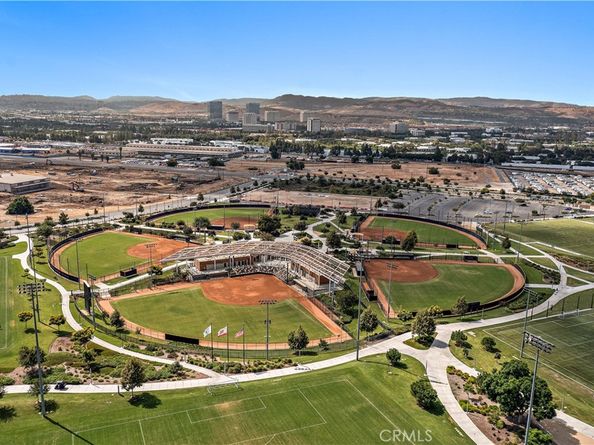 163 Crossover, Irvine CA 92618