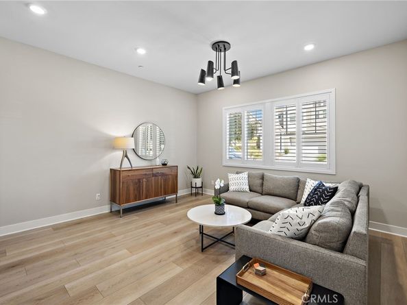 163 Crossover, Irvine CA 92618