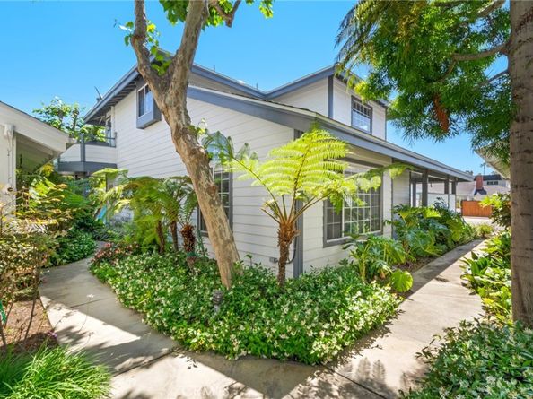 245 Palmer St., Costa Mesa CA 92627