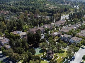 8 Upland, Irvine CA 92602