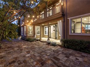 8 Upland, Irvine CA 92602