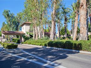 8 Upland, Irvine CA 92602