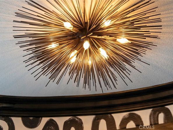 8 Upland, Irvine CA 92602