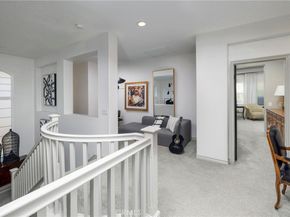 8 Upland, Irvine CA 92602