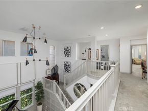 8 Upland, Irvine CA 92602
