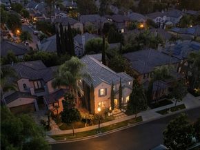 8 Upland, Irvine CA 92602