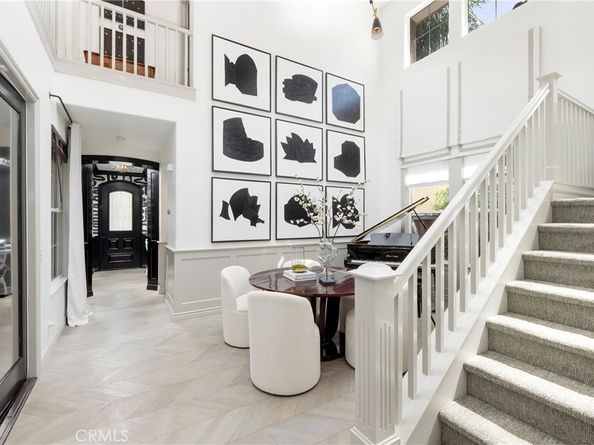 8 Upland, Irvine CA 92602