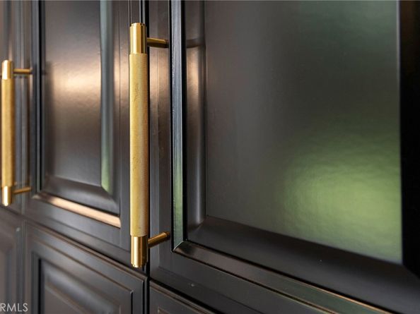 8 Upland, Irvine CA 92602