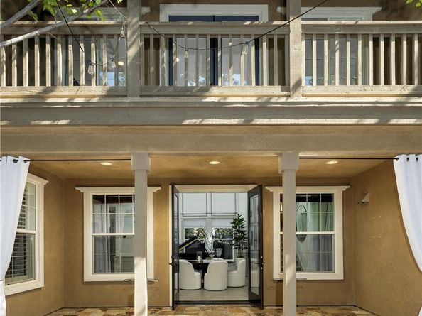 8 Upland, Irvine CA 92602