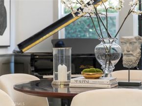 8 Upland, Irvine CA 92602