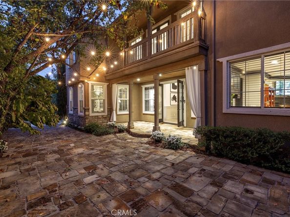 8 Upland, Irvine CA 92602