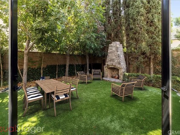 8 Upland, Irvine CA 92602