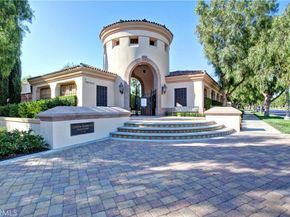 8 Upland, Irvine CA 92602