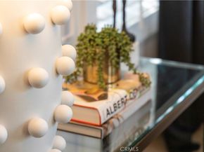 8 Upland, Irvine CA 92602