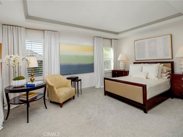 8 Upland, Irvine CA 92602