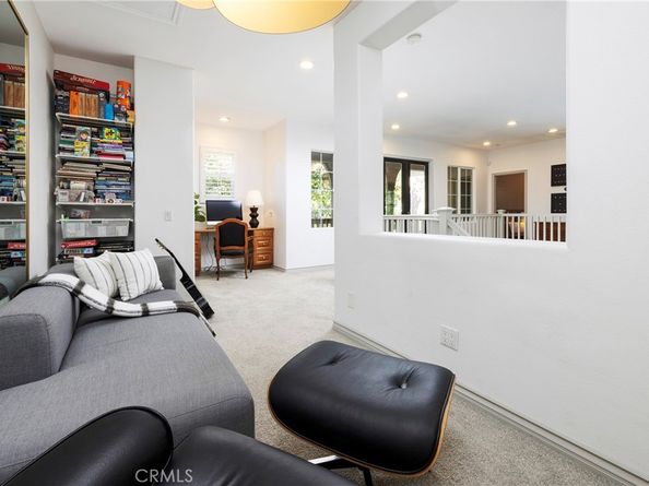 8 Upland, Irvine CA 92602