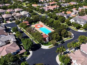 8 Upland, Irvine CA 92602