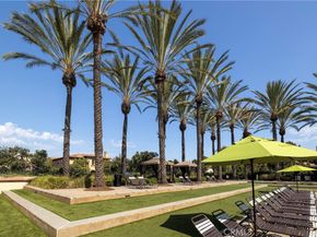 8 Upland, Irvine CA 92602