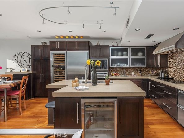 5327 Marina Pacifica Drive N Key 19, Long Beach CA 90803