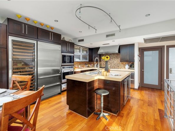 5327 Marina Pacifica Drive N Key 19, Long Beach CA 90803