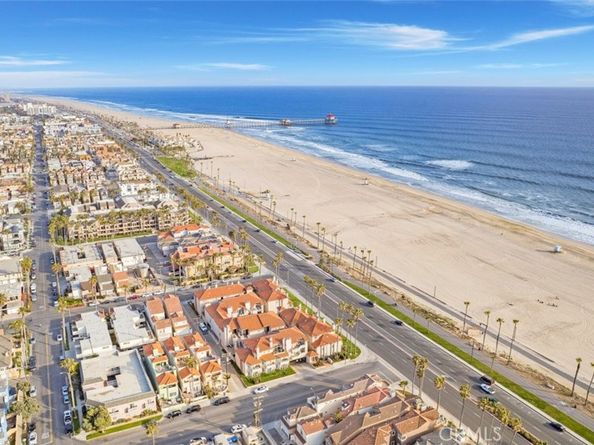 1400 Pacific Coast 305, Huntington Beach CA 92648