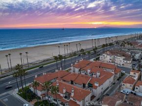 1400 Pacific Coast 305, Huntington Beach CA 92648