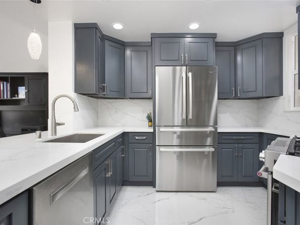 1400 Pacific Coast 305, Huntington Beach CA 92648