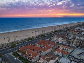 1400 Pacific Coast 305, Huntington Beach CA 92648