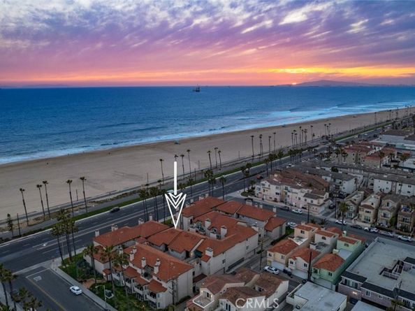 1400 Pacific Coast 305, Huntington Beach CA 92648