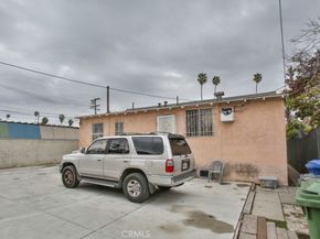 823 W 81st Street, Los Angeles CA 90044