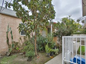 823 W 81st Street, Los Angeles CA 90044