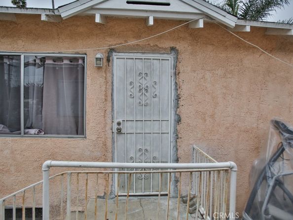 823 W 81st Street, Los Angeles CA 90044